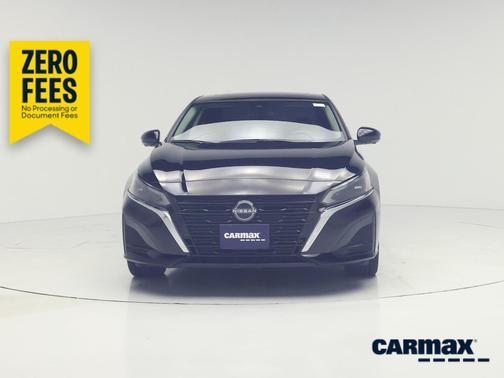 Black 2023 Nissan Altima SL