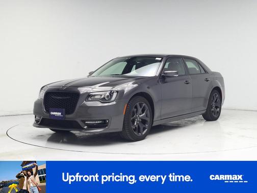 2023 Chrysler 300 Touring L