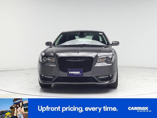 2023 Chrysler 300 Touring L