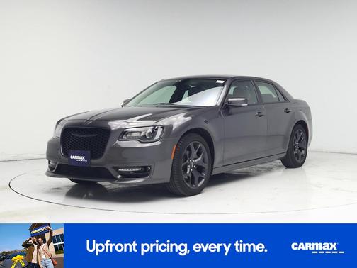 2023 Chrysler 300 Touring L