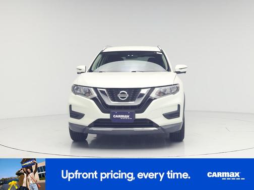 White 2017 Nissan Rogue SV