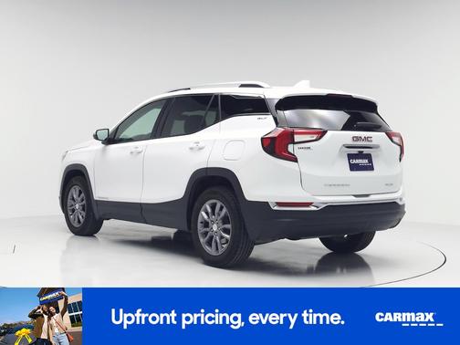 White 2023 GMC Terrain SLT