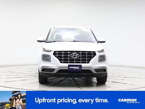 2022 Hyundai VENUE SEL