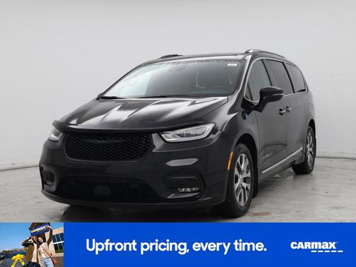 2023 Chrysler Pacifica Hybrid Pinnacle