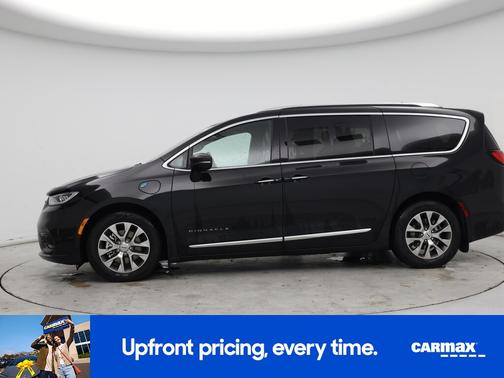 2023 Chrysler Pacifica Hybrid Pinnacle