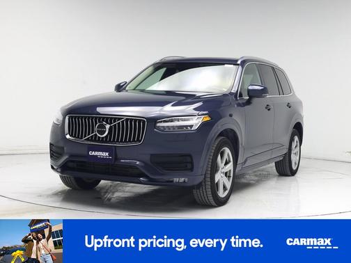 2022 Volvo XC90 T5 Momentum