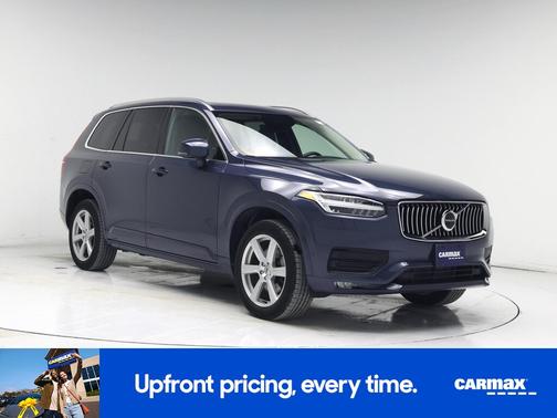 2022 Volvo XC90 T5 Momentum