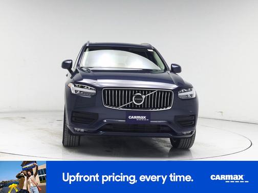 2022 Volvo XC90 T5 Momentum