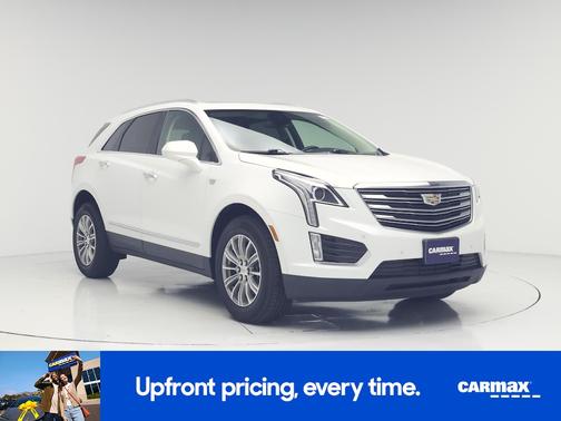 White 2019 Cadillac XT5 Luxury