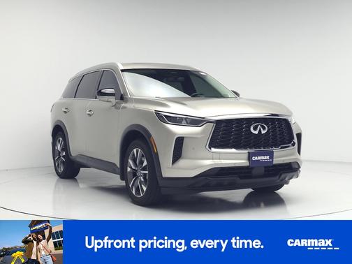 Silver 2023 INFINITI QX60 Luxe
