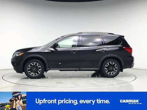 2020 Nissan Pathfinder SL
