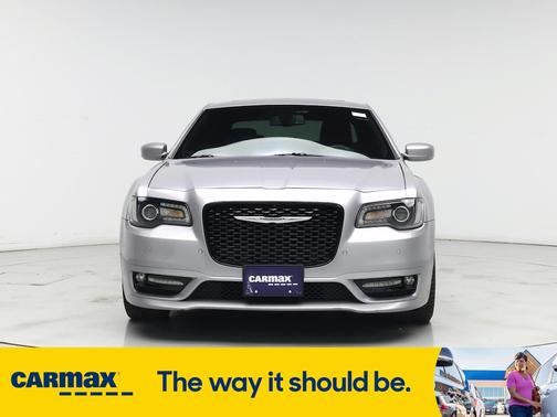 2018 Chrysler 300 S