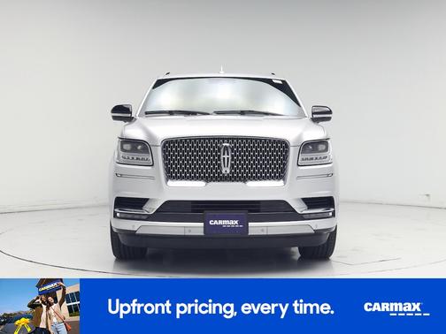 2019 Lincoln Navigator Select