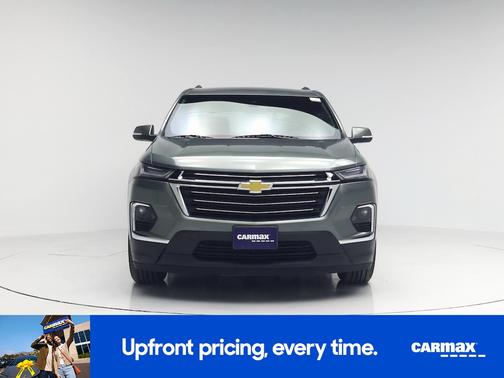 Green 2023 Chevrolet Traverse LT Leather