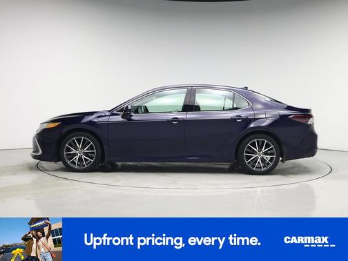 2022 Toyota Camry Hybrid XLE