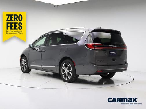 Gray 2021 Chrysler Pacifica Pinnacle