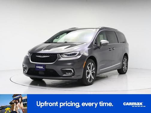 Gray 2021 Chrysler Pacifica Pinnacle