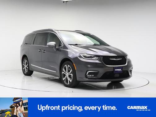 Gray 2021 Chrysler Pacifica Pinnacle