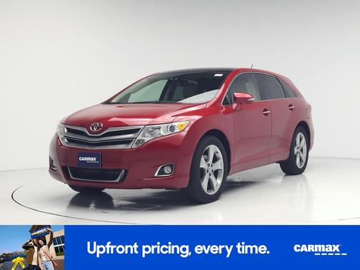 Red 2015 Toyota Venza XLE