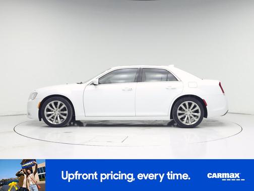 2020 Chrysler 300 Touring L