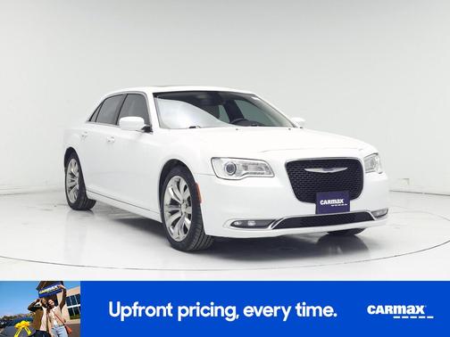 2020 Chrysler 300 Touring L