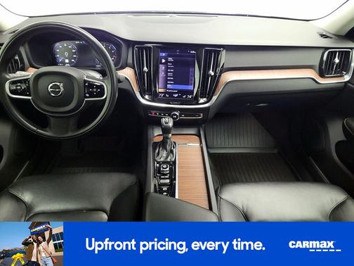2021 Volvo S60 T6 Momentum
