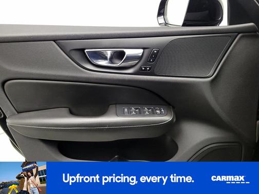 2021 Volvo S60 T6 Momentum