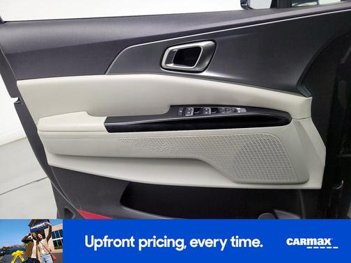 2024 Kia Carnival LX Seat Package