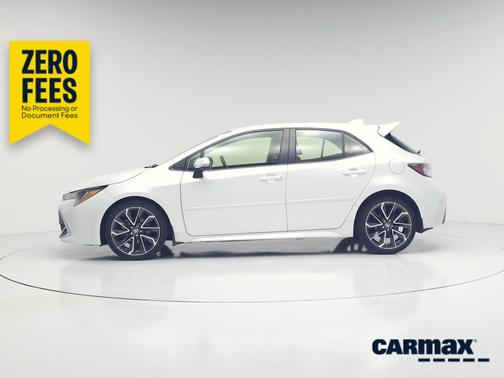 White 2022 Toyota Corolla Hatchback XSE