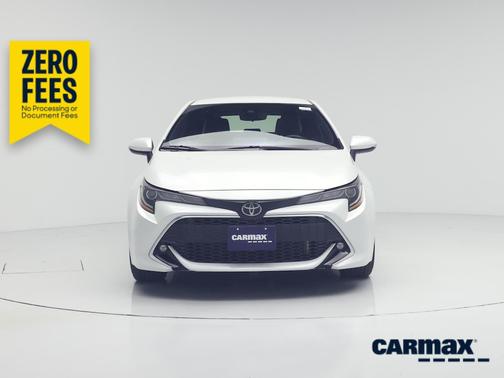 White 2022 Toyota Corolla Hatchback XSE