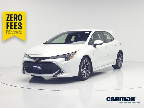 White 2022 Toyota Corolla Hatchback XSE