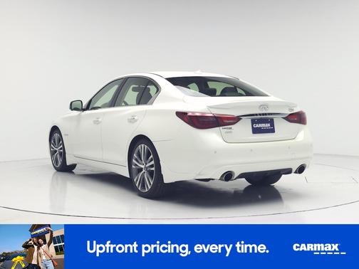White 2018 INFINITI Q50 Hybrid Luxe