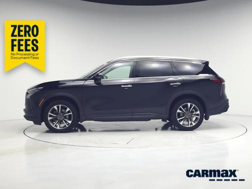 Black 2023 INFINITI QX60 Luxe