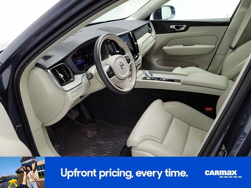 2022 Volvo XC60 Recharge Plug-In Hybrid T8 Inscription