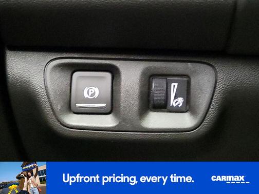 White 2023 GMC Acadia SLE