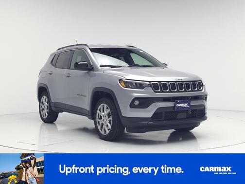 Silver 2023 Jeep Compass Latitude Lux