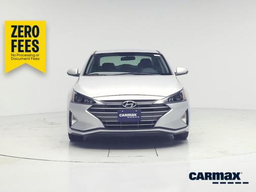 Silver 2019 Hyundai ELANTRA SE