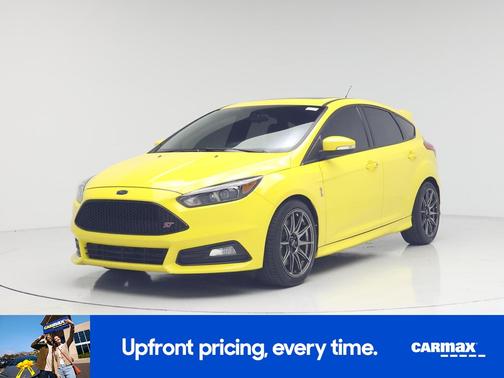 Yellow 2017 Ford Focus ST