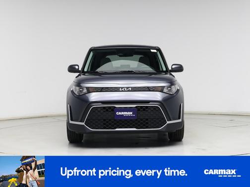 Gray 2025 Kia Soul LX