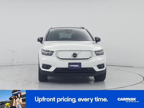 White 2021 Volvo XC40 Recharge Pure Electric P8 R-Design