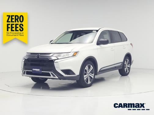 White 2020 Mitsubishi Outlander ES