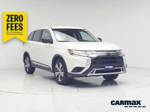 White 2020 Mitsubishi Outlander ES