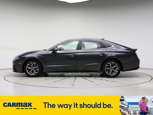 2022 Hyundai SONATA SEL