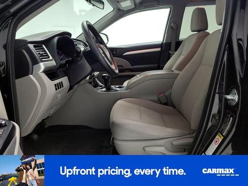 Black 2016 Toyota Highlander LE