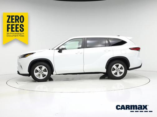White 2023 Toyota Highlander L