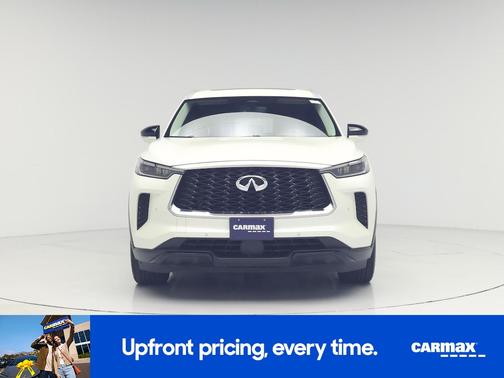 White 2023 INFINITI QX60 Luxe