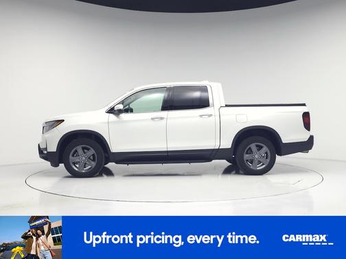 White 2023 Honda Ridgeline RTL-E