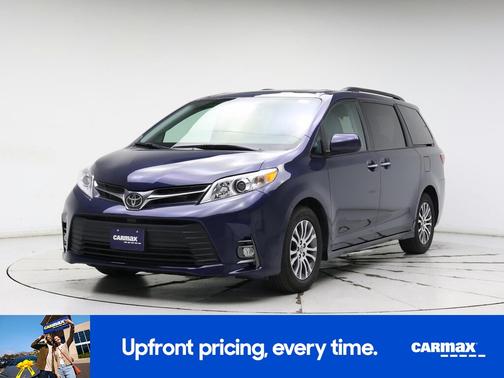 2020 Toyota Sienna XLE