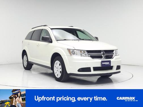 White 2017 Dodge Journey SE