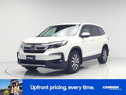 White 2019 Honda Pilot EX